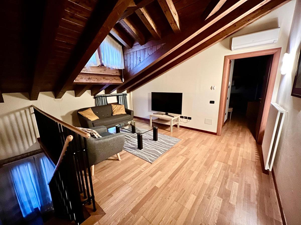 Palazzo Brando - Living Apartments Τρεβίζο Εξωτερικό φωτογραφία