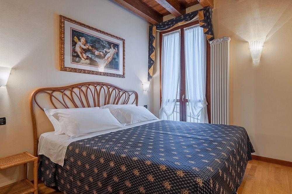 Palazzo Brando - Living Apartments Τρεβίζο Εξωτερικό φωτογραφία