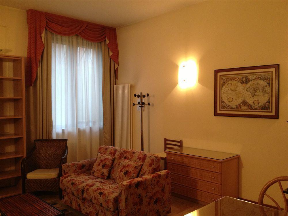 Palazzo Brando - Living Apartments Τρεβίζο Εξωτερικό φωτογραφία