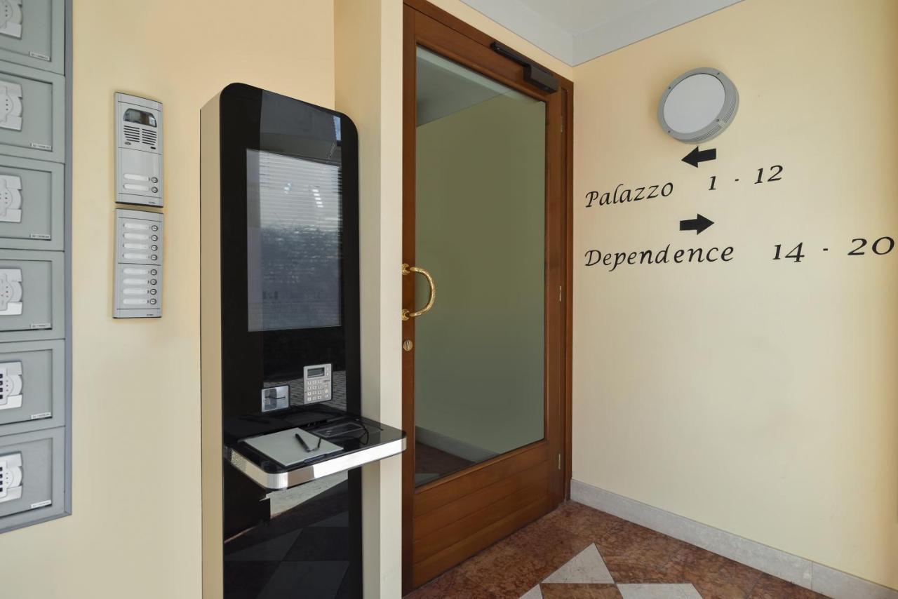 Palazzo Brando - Living Apartments Τρεβίζο Εξωτερικό φωτογραφία