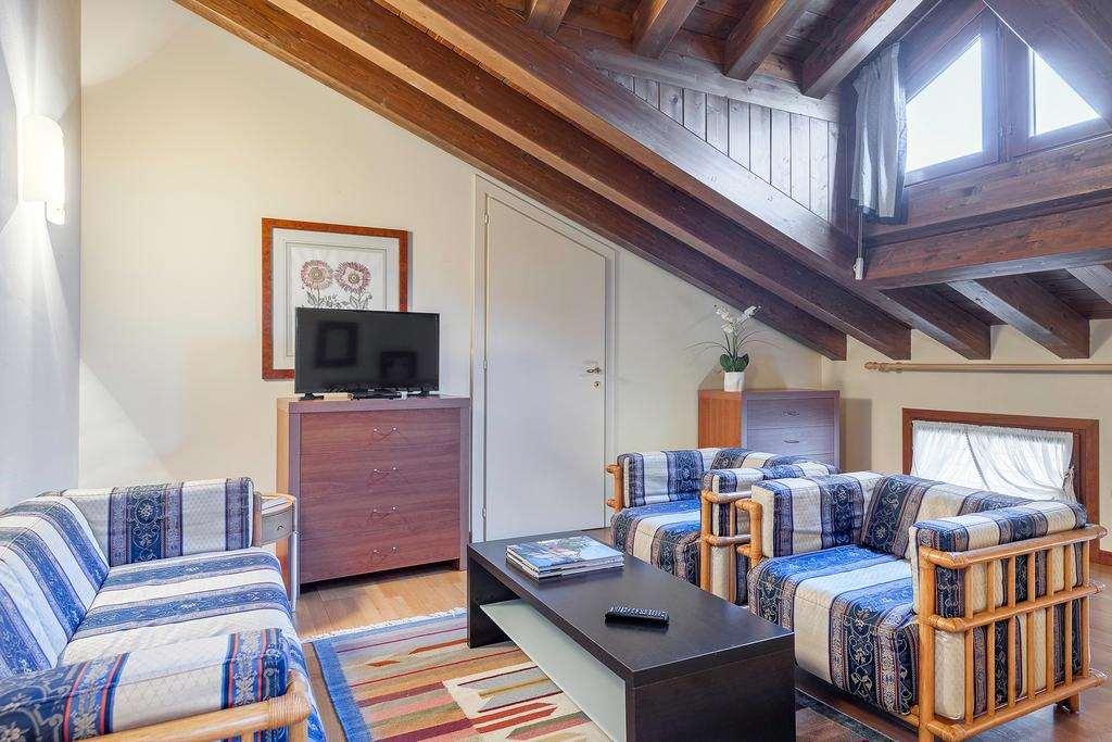 Palazzo Brando - Living Apartments Τρεβίζο Δωμάτιο φωτογραφία
